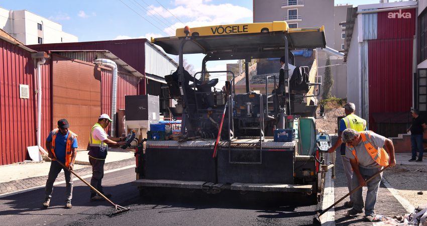 Tepebaşı’nda 13 mahallede eş zamanlı yol ve kaldırım çalışması Tepebaşı Belediyesi, 13 mahallede eş zamanlı sürdürdüğü asfalt, kaldırım, kilit