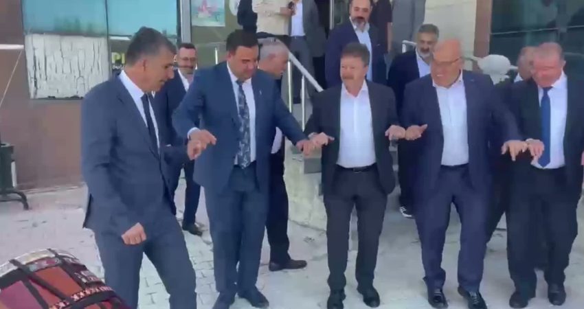 TESK Genel Başkanlığı’na adaylığını açıklayan Mehmet Yiğiner: “30 Eylül’de bu seçimi kazanacağız” Türkiye Şoförler ve Otomobilciler Federasyonu (TŞOF) Genel Başkanı Mehmet Yiğiner,
