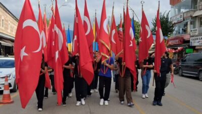 Tokat'ta 19 Eylül Gaziler Günü dolayısıyla yürüyüş düzenlendi.