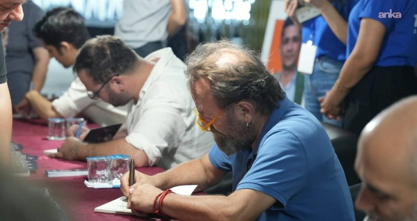 Torbalı 2. Güz Kitap Günleri’nde ikinci gün geride kaldı Torbalı Belediyesi tarafından Ertan Ünver Millet Bahçesi’nde "Tarihin Kalbinde, Bilgeliğin