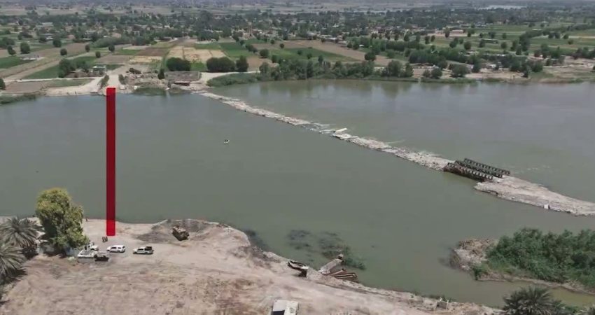TSK, Suriye’de Fırat Nehri üzerine yüzer köprü kurdu Milli Savunma Bakanlığı'ndan (MSB) yapılan açıklamada, 2'nci Ordu İstihkam Tugay