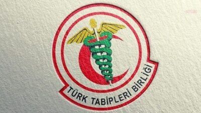 Türk Tabipleri Birliği Merkez Konseyi'nden Anayasa Mahkemesi önünde emekli polis