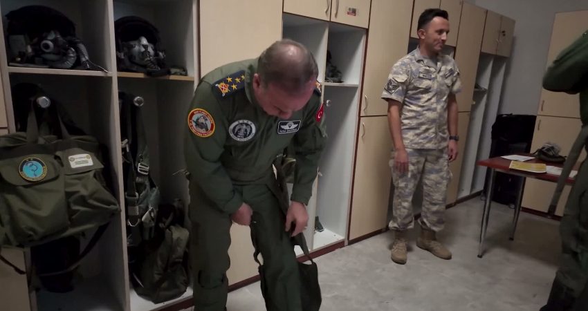 Hava Kuvvetleri Komutanı Orgeneral Rafet Dalkıran ile Birleşik Krallık Hava