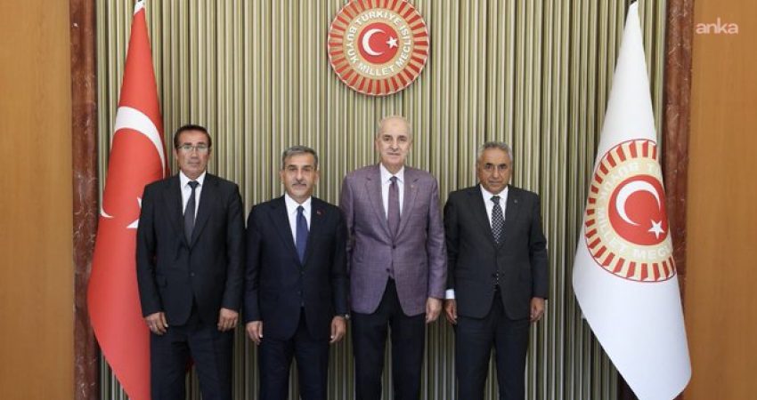 Türkiye Kamu-Sen ve Türk Sağlık-Sen Genel Başkanı Önder Kahveci, Türk