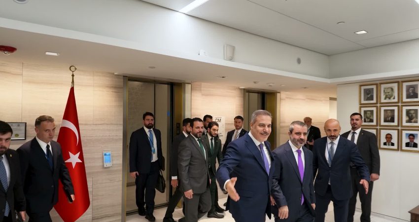 Dışişleri Bakanı Hakan Fidan, New York'ta Türkiye-Suriye-Suudi Arabistan Üçlü Dışişleri