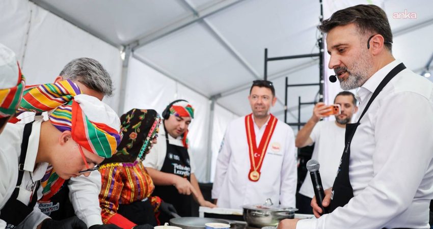 Uluslararası 5. Bursa Gastronomi Festivali’nde lezzete engel yok Bursa Büyükşehir Belediyesi tarafından bu yıl “Fetheden Lezzetler” temasıyla düzenlenen
