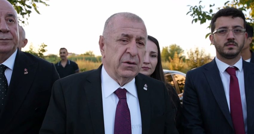 Ümit Özdağ, Turgutlu’da saldırıda yaralanan öğrenciyi ziyaret etti: Daha hızlı ve daha etkili önlemlerin alınması gerekiyor Zafer Partisi Genel Başkanı Ümit Özdağ, Manisa'nın Turgutlu ilçesinde okul