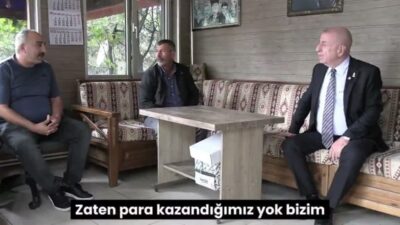 Zafer Partisi Genel Başkanı Ümit Özdağ, Ankara'nın Balgat semtindeki Dostlar