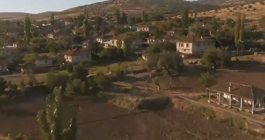 Zafer Partisi Genel Başkanı Ümit Özdağ, yeni eğitim öğretim dönemine