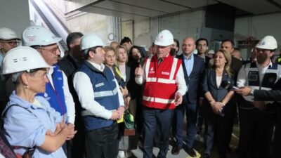 İBB Başkanvekili Nuri Aslan, yapımında  sona gelinen Ümraniye-Ataşehir-Göztepe hattında test