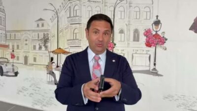 YENİ Parti Ankara Milletvekili Umut Akdoğan, Türkiye'de cep telefonlarından alınan