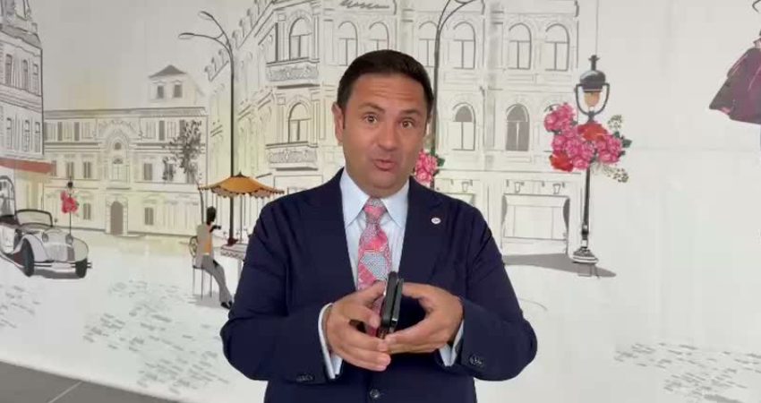 YENİ Parti Ankara Milletvekili Umut Akdoğan, Türkiye'de cep telefonlarından alınan