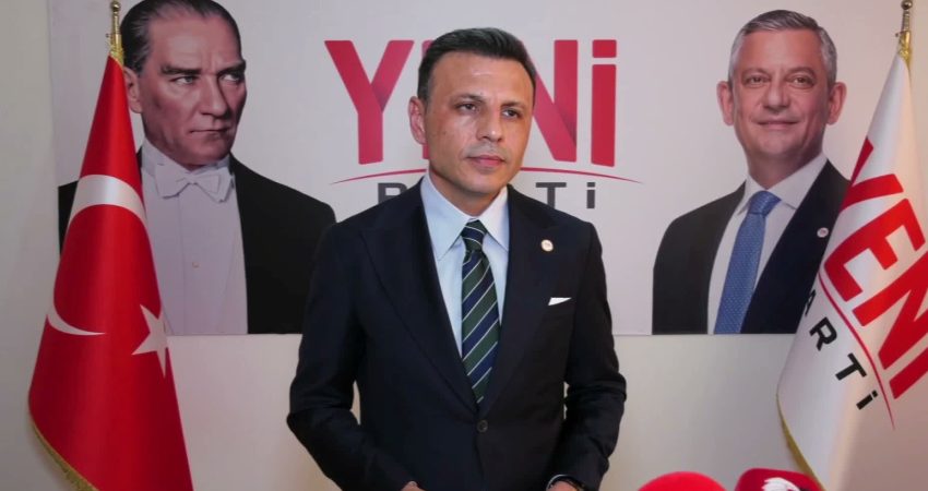 YENİ Parti İstanbul İl Başkanı Özgür Çelik, yenilenen Üsküdar Belediye