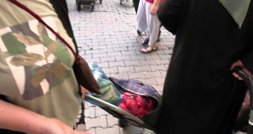 İktidar sözcüleri enflasyonda ciddi bir düşüşün olduğunu, yılbaşında da emekli