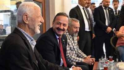 Anahtar Parti Genel Başkanı Yavuz Ağıralioğlu, Kırıkkale’de vatandaşlarla bir araya