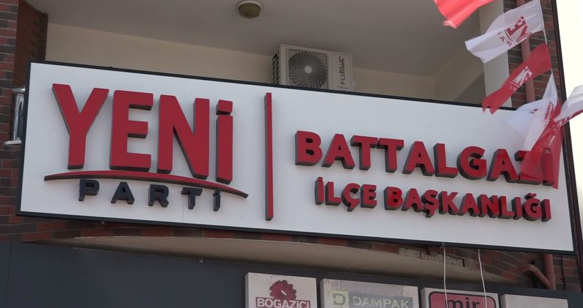 YENİ Parti Battalgazi İlçe Başkanlığı törenle açıldı YENİ Parti Battalgazi İlçe Başkanlığı, törenle açıldı. Ordu Milletvekili Seyit
