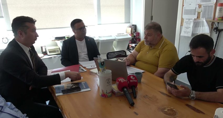 YENİ Parti Burdur Milletvekili İzzet Akbulut, Bucak ilçesinde büyükbaş hayvan