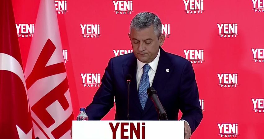 YENİ Parti İl Başkanları Toplantısı… Özgür Özel: “Tüm görevlerin en önemlisi ve en vazgeçilmezi kazanmaktır” YENİ Parti Genel Başkanı Özgür Özel, "YENİ Parti’nin örgütünden beklediği