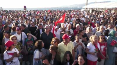 İzmir’in düşman işgalinden kurtuluşunun 104. yıl dönümü dolayısıyla YENİ Parti