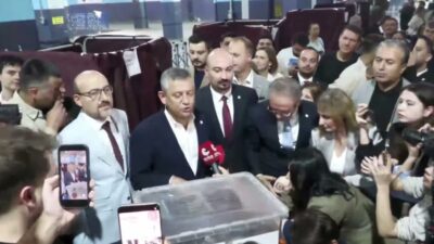 YENİ Parti Genel Başkanı Özgür Özel, Manisa'nın Yunusemre ilçesinde partisinin