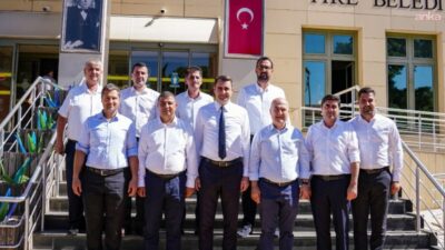 YENİ Parti Tire İlçe Başkanlığının açılışı, partililer ve vatandaşların katılımıyla