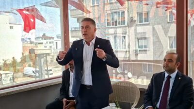 Osmaniye'de partililerle bir araya gelen YENİ Parti Hatay Milletvekili Servet
