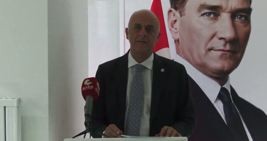 YENİ Parti İzmir Milletvekili Ümit Özlale, sermaye piyasalarında yaşanan gelişmelere