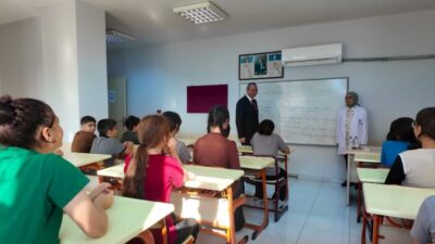 Yüreğir Belediyesi’nin ücretsiz LGS kurslarından yararlanan 360 öğrenciye çanta ve
