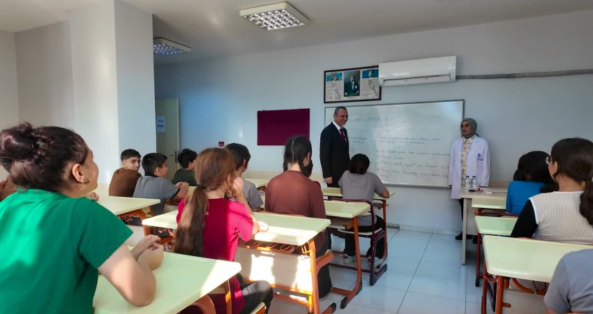 Yüreğir Belediyesi’nden LGS adaylarına çanta ve sınava hazırlık seti Yüreğir Belediyesi’nin ücretsiz LGS kurslarından yararlanan 360 öğrenciye çanta ve