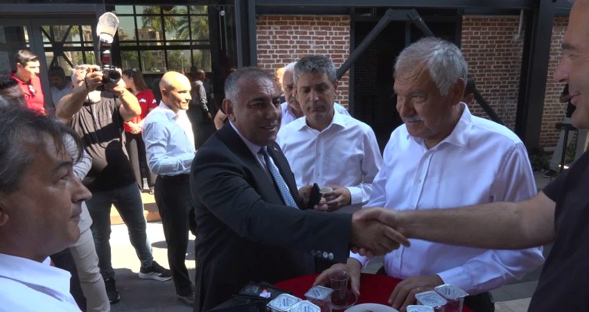 Görevden uzaklaştırılan Adana Büyükşehir Belediye Başkanı Zeydan Karalar, "mikroplastik kirliliği"