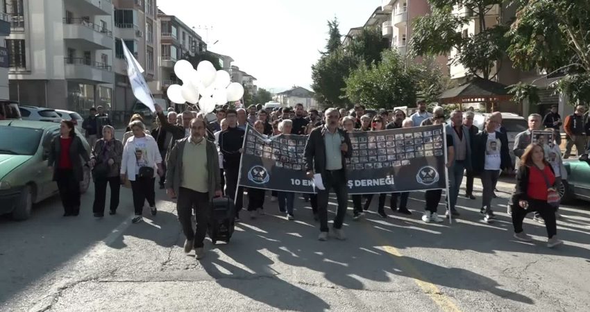Malatya'da 10 Ekim Ankara Gar Katliamı'nın 11'inci yılı nedeniyle anma düzenlendi.