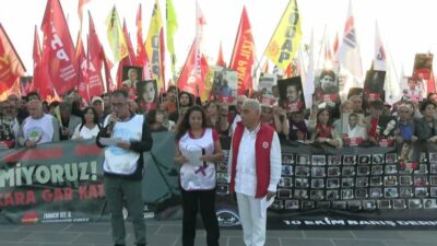Ankara Gar Katliamı’nda yaşamını yitiren 103 kişi için Kadıköy’de anma
