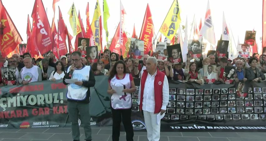 Ankara Gar Katliamı’nda yaşamını yitiren 103 kişi için Kadıköy’de anma