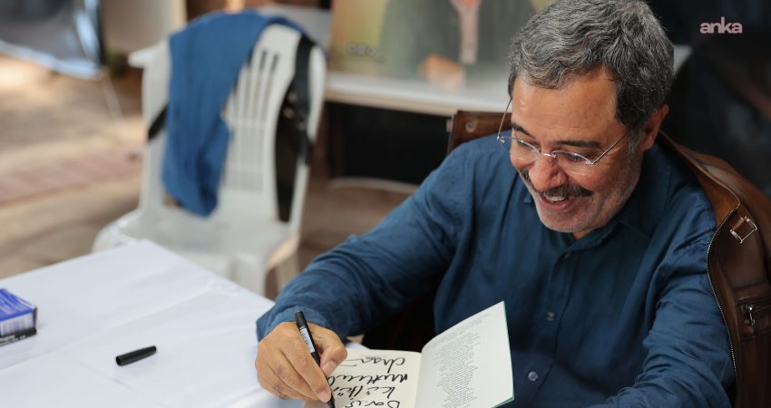 Antalya Büyükşehir Belediyesi tarafından düzenlenen 16. Antalya Kitap Fuarı, yazar