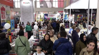Balıkesir Büyükşehir Belediyesi tarafından bu yıl 2'ncisi düzenlenen Balıkesir Kitap