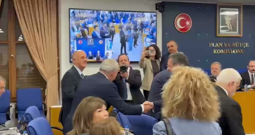 2027 bütçesi, Plan ve Bütçe Komisyonu’nda… YENİ Partili Karabat: “Tutuklananlar sadece şirket patronları değil, devletin ekonomi kadrosu” TBMM Plan ve Bütçe Komisyonu’nda 2027 yılı bütçe teklifi görüşmelerinde
