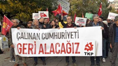 Türkiye Komünist Partisi (TKP) tarafından Ankara’da "Çalınan Cumhuriyeti Geri Alacağız"