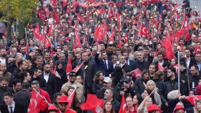 Cumhuriyetin 103'üncü yıl dönümünde Ataşehir Belediyesi ilçede geleneksel Cumhuriyet Korteji'ni