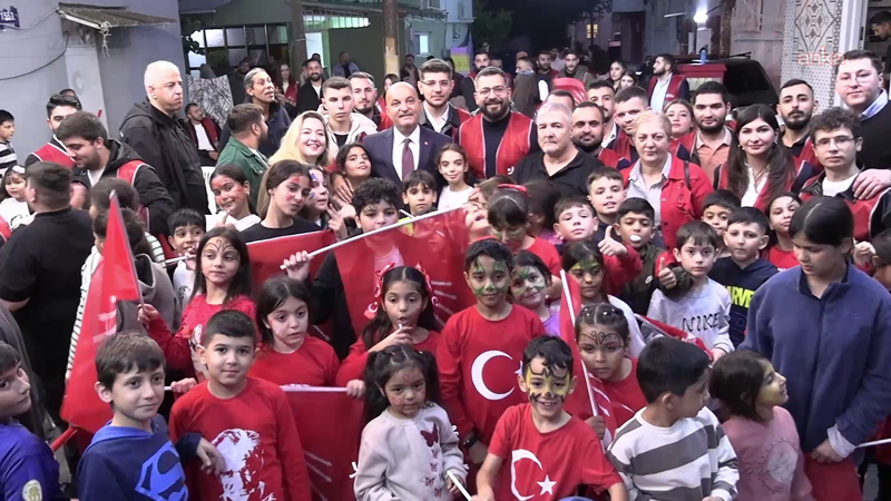 CHP İzmir İl Gençlik Kolları, 29 Ekim Cumhuriyet Bayramı dolayısıyla
