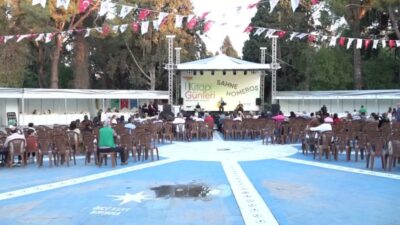 7. Homeros Kitap Günleri binlerce kitapseveri ağırladı Bornova Belediyesi tarafından düzenlenen 7. Homeros Kitap Günleri, 10 gün