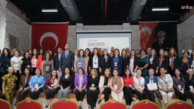 Adana Büyükşehir Belediyesi ev sahipliğinde düzenlenen “Eşitliğe Duyarlı Kadın Dostu