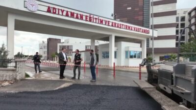 Adıyaman Belediyesi, kentte sağlık hizmetlerinin yoğunlaştığı hastaneler bölgesinde asfalt çalışmalarını