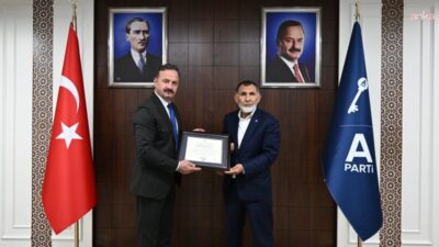Anahtar Parti Genel Başkanı Yavuz Ağıralioğlu, Doğu Türkistan Millî Vakfı