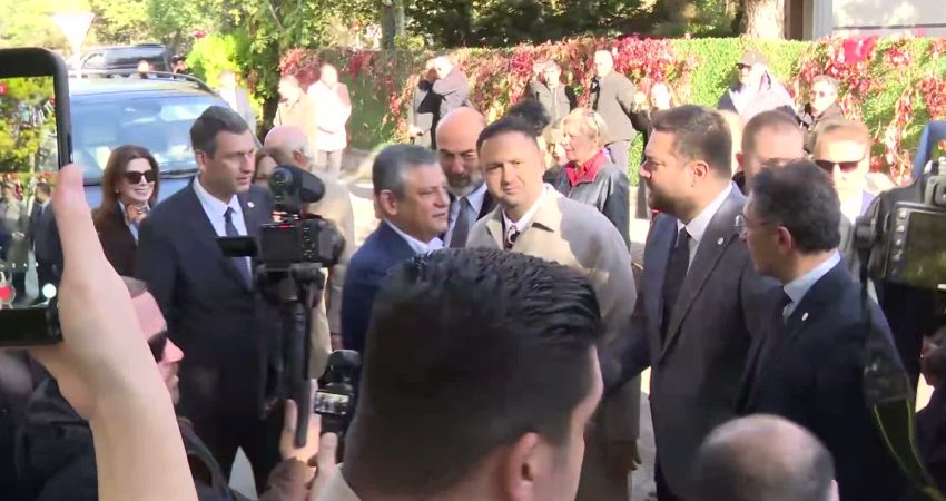 Prof. Dr. Ahmet Taner Kışlalı, katledilişinin 27'nci yılında, evinin önünde