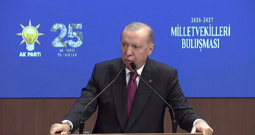 Cumhurbaşkanı ve AK Parti Genel Başkanı Recep Tayyip Erdoğan, fon