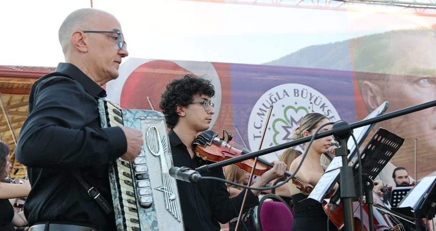 Muğla Büyükşehir Belediyesi ve Ula Belediyesi iş birliğiyle düzenlenen "Akyaka
