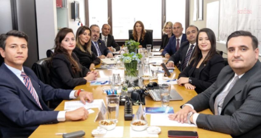 Ankara Barosu’nun yeni yönetimi ilk toplantısını yaptı: Görev dağılımı belli oldu Ankara Barosu’nun 69. Olağan Genel Kurulunda seçilen yeni Yönetim Kurulu,