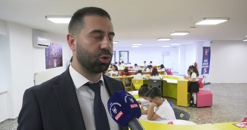 Ankara Büyükşehir Belediyesi 100. Yıl Gençlik Kütüphanesi’nde “Cumhuriyet” buluşması Ankara Büyükşehir Belediyesi, 29 Ekim Cumhuriyet Bayramı etkinlikleri kapsamında ilkokul