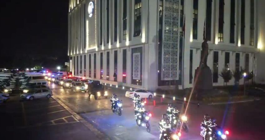 Ankara merkezli 18 ilde yasa dışı bahis operasyonunda 55 kişi gözaltına alındı, 23 şirkete kayyım atandı Ankara Cumhuriyet Başsavcılığınca yasa dışı bahis sitelerini işlettiği, bu sitelerin