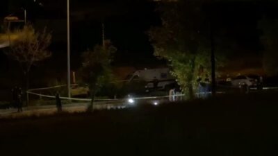 Ankara'nın Pursaklar ilçesinde polis uygulama noktasında durdurulan araçtaki bir kişi,